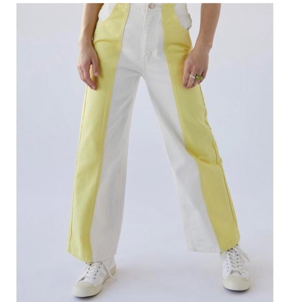 BDG Women's Yellow and White Jeans
